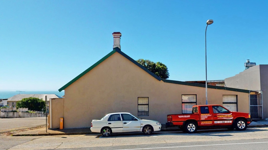 6 Bedroom Property for Sale in North End Eastern Cape